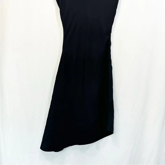 NWT YEON Hoshi Asymmetrical Hem Short Sleeve Boatneck Midi Dress in Black - Picture 9 of 14